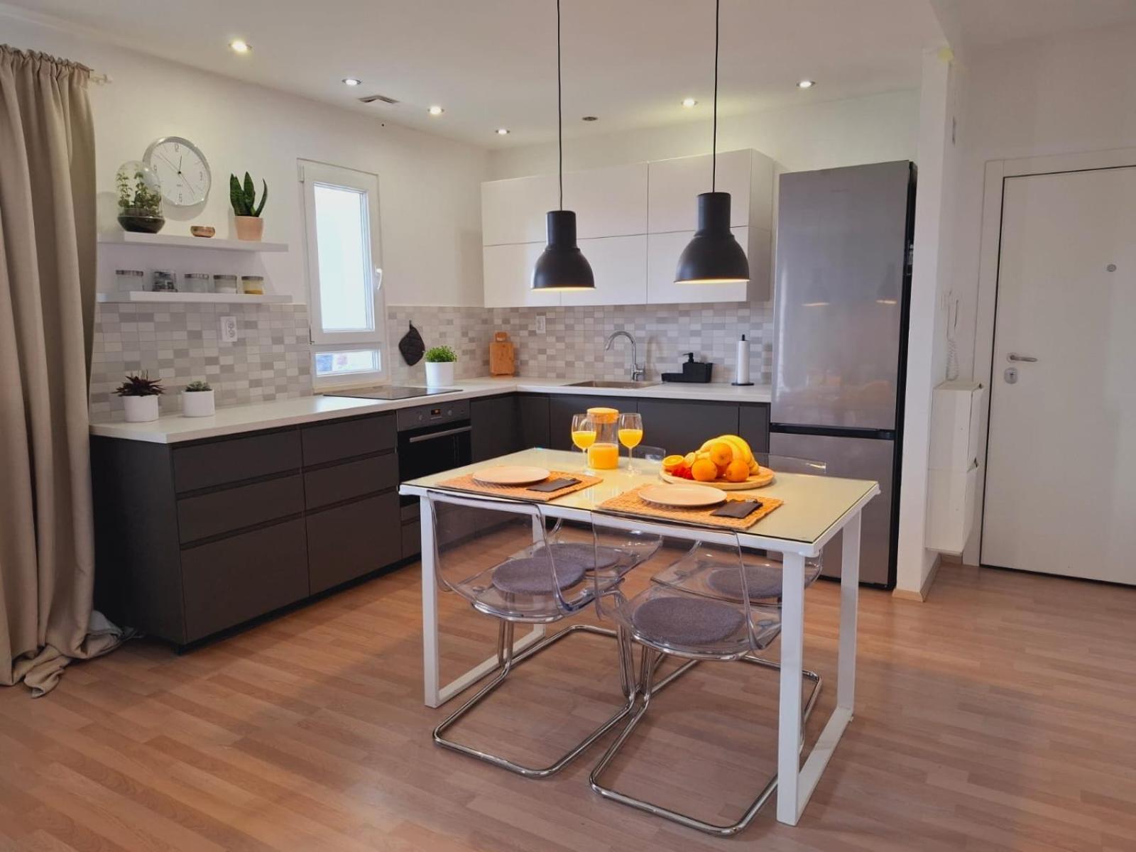 Apartment Skenza's Loft Near And Center Split