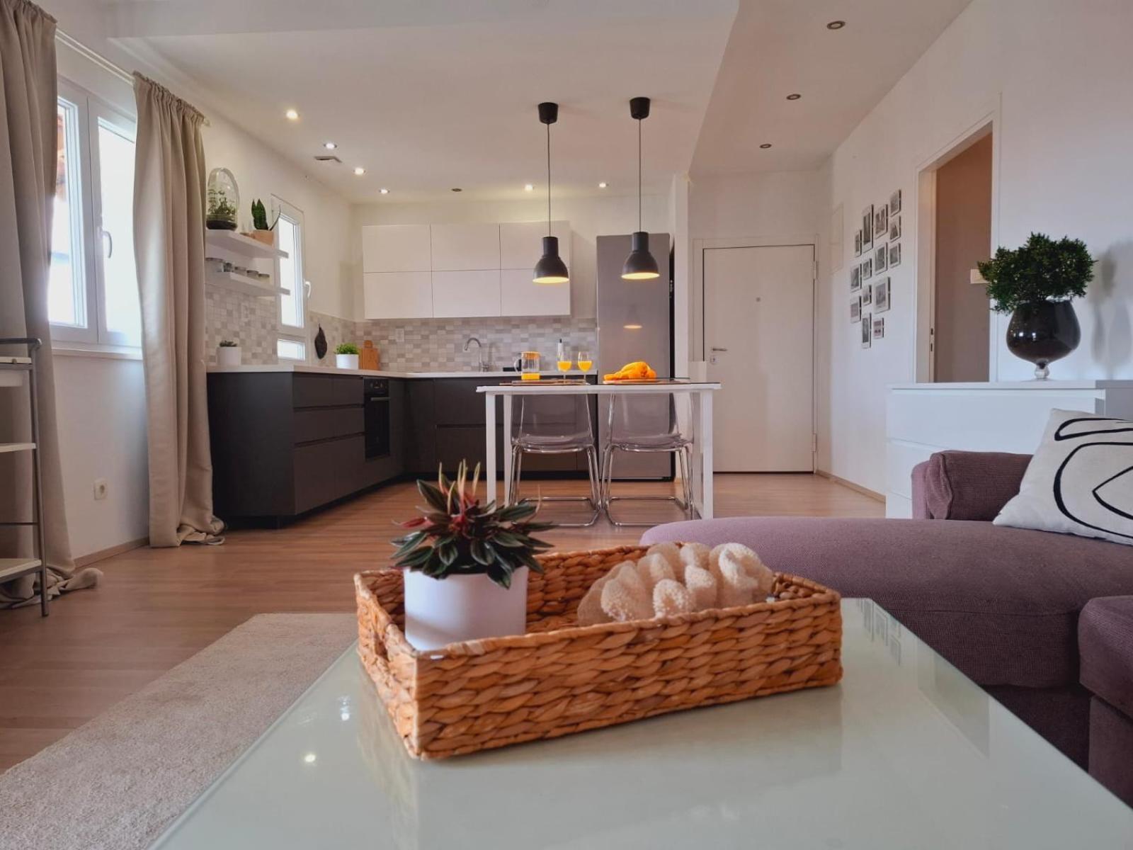Skenza's Loft Near And Center Leilighet *